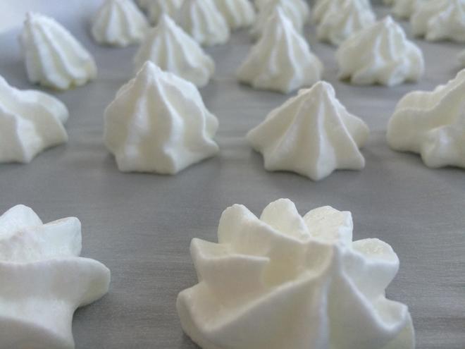 蛋白糖霜小甜饼 Meringue Kiss Cookies的做法