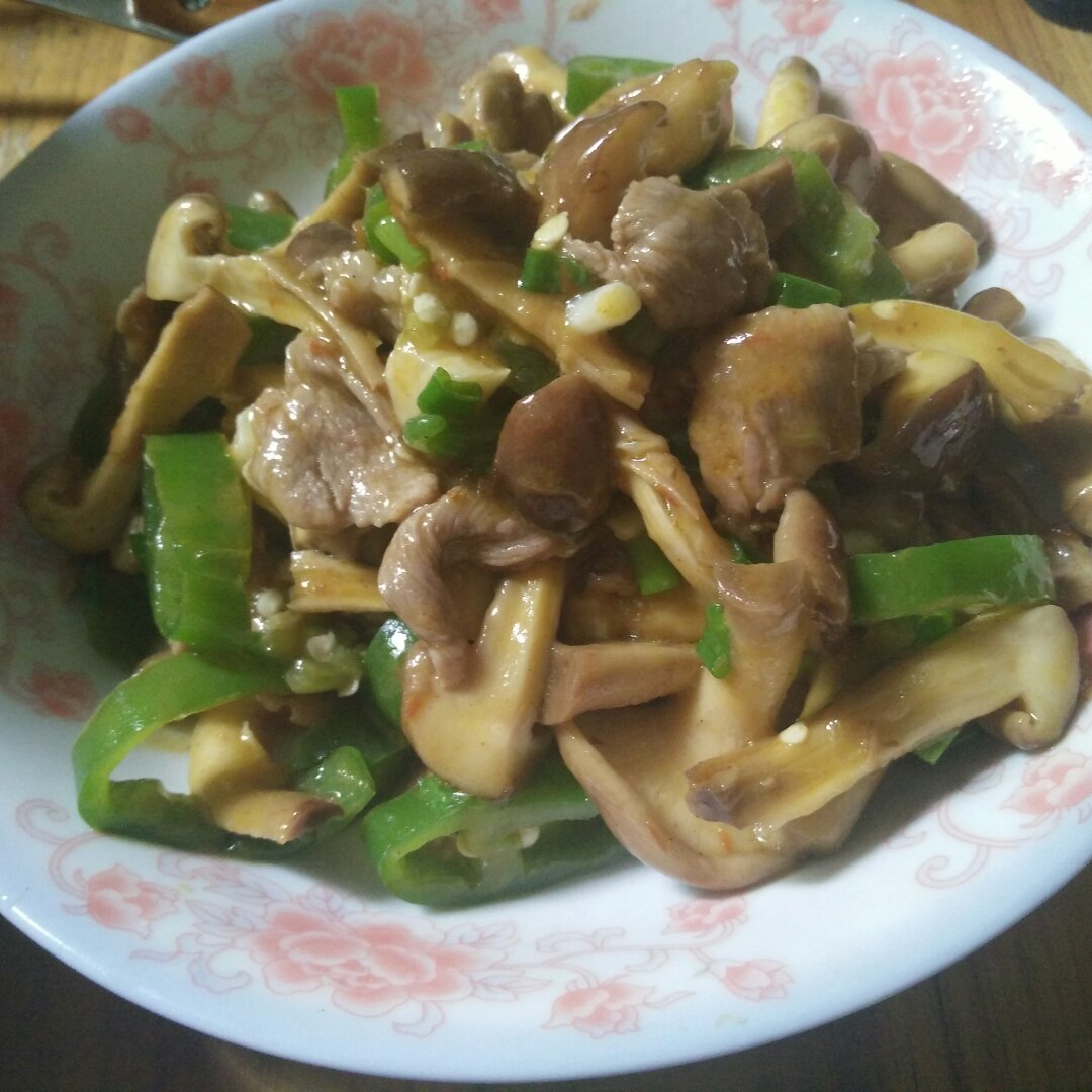 家常香菇炒肉