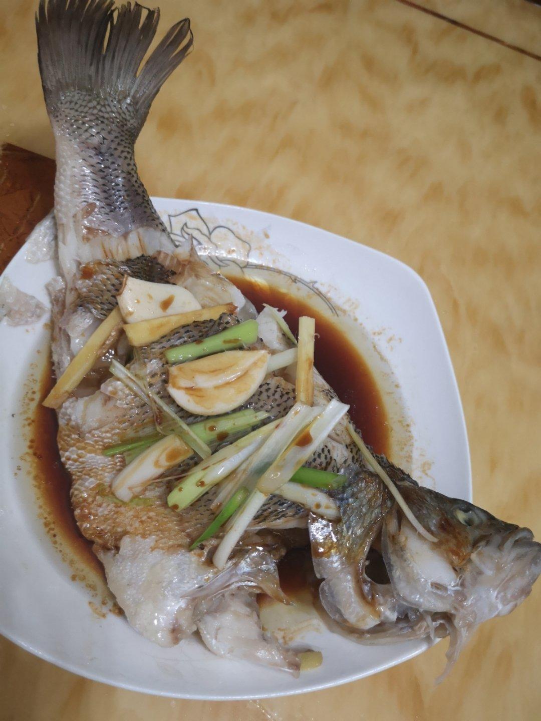 清蒸鲈鱼
