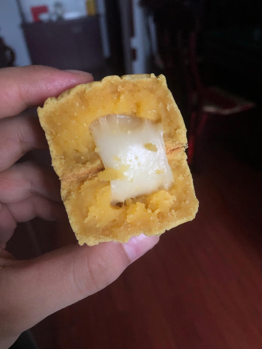 吃一口就爱上拉丝麻薯奶黄月饼|酥到掉渣🥮