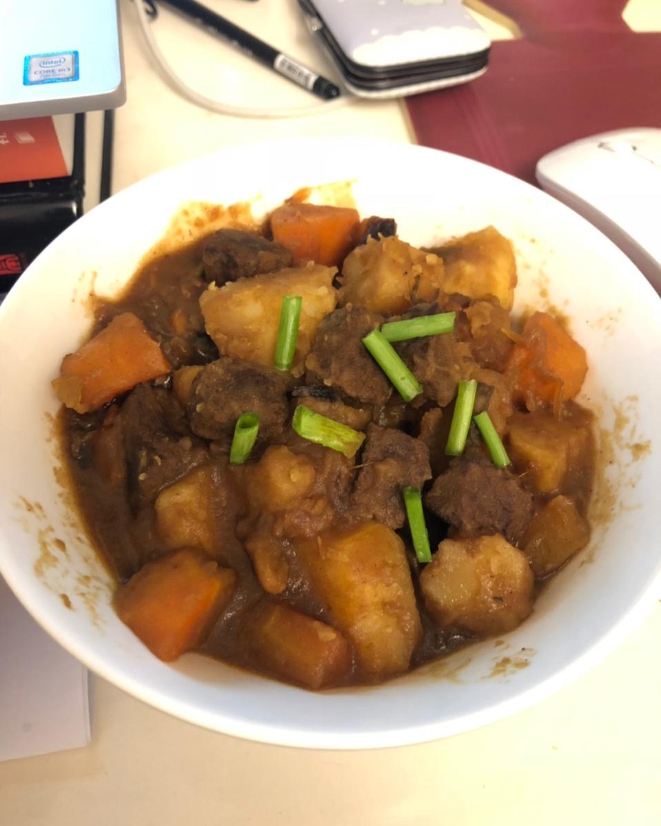 红烧牛肉土豆 （独家秘制）