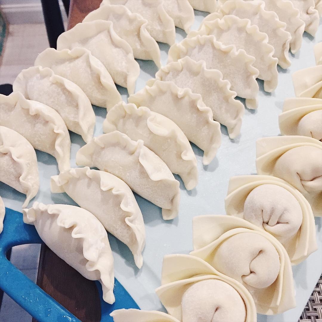 韭菜猪肉饺子(最简单最好吃又最多汁的饺子)