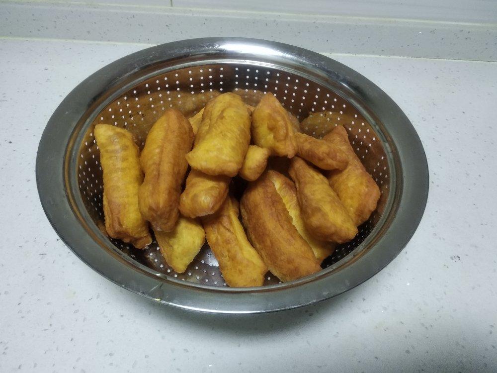 自制无泡打粉油条