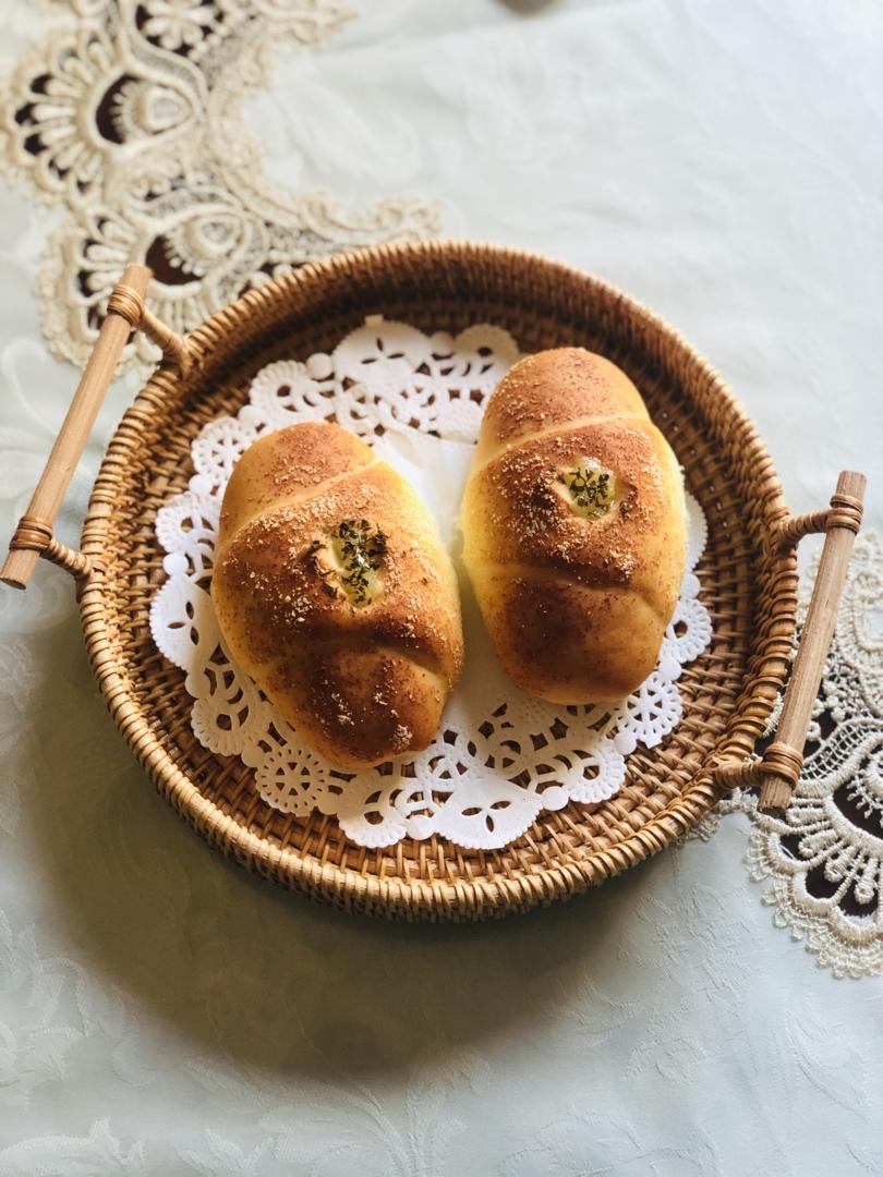 可爱哒小胖砸‼️葱香芝士火腿面包🥯