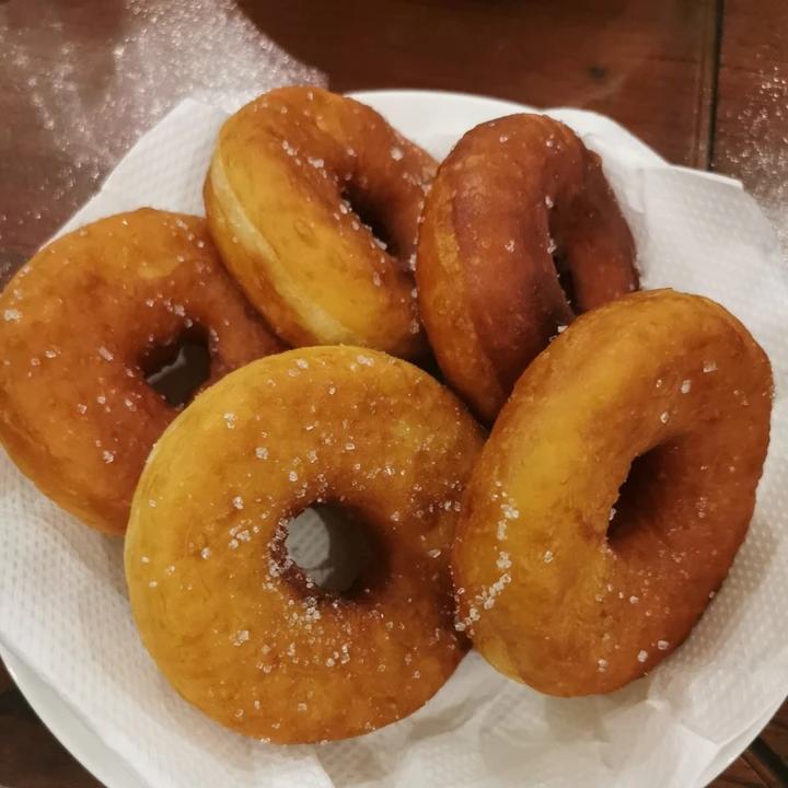 🍩超快手一小时低糖无需烤箱的甜甜圈（详细视频）