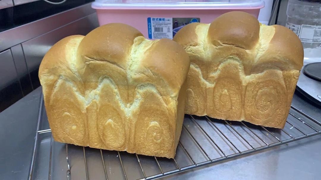 奶香纯粹的重料淡奶油吐司