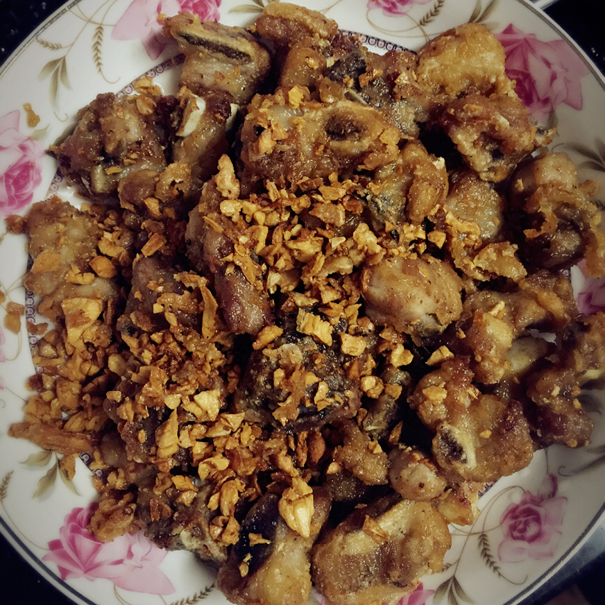 金牌蒜香排骨