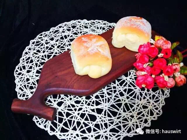 日式牛奶面包（海氏厨师机附的配方）
