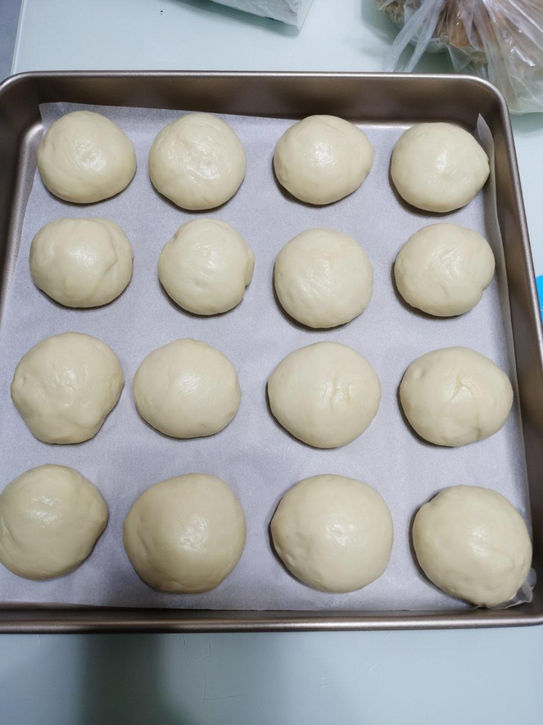 拉丝超棒的‖奶香小餐包
