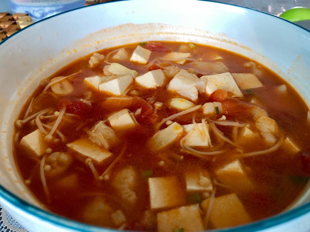 龙利鱼豆腐煲