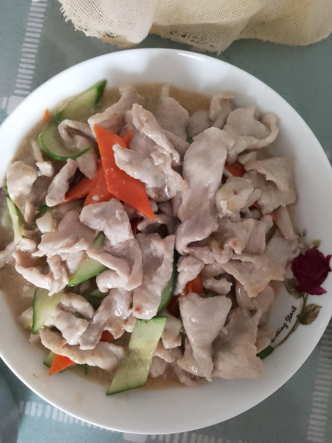 滑溜里脊#滑熘里脊（最简单的做法，吃出小时候的味道）