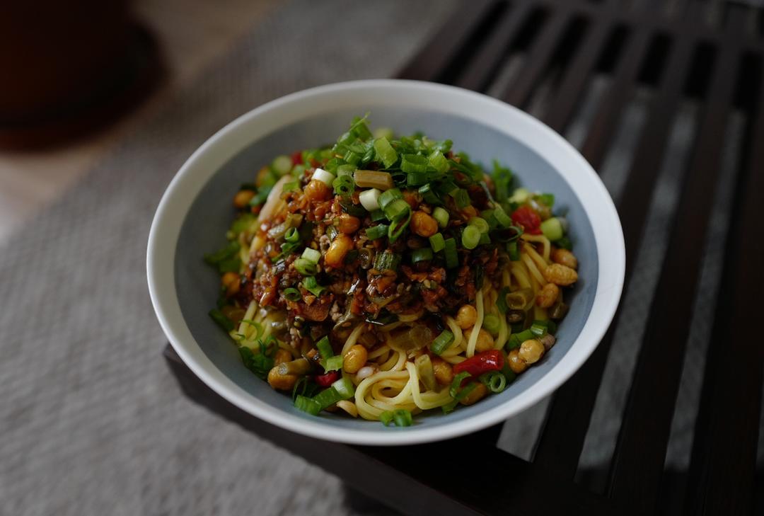 肉末酸豆角红油拌面【食材包操作说明】