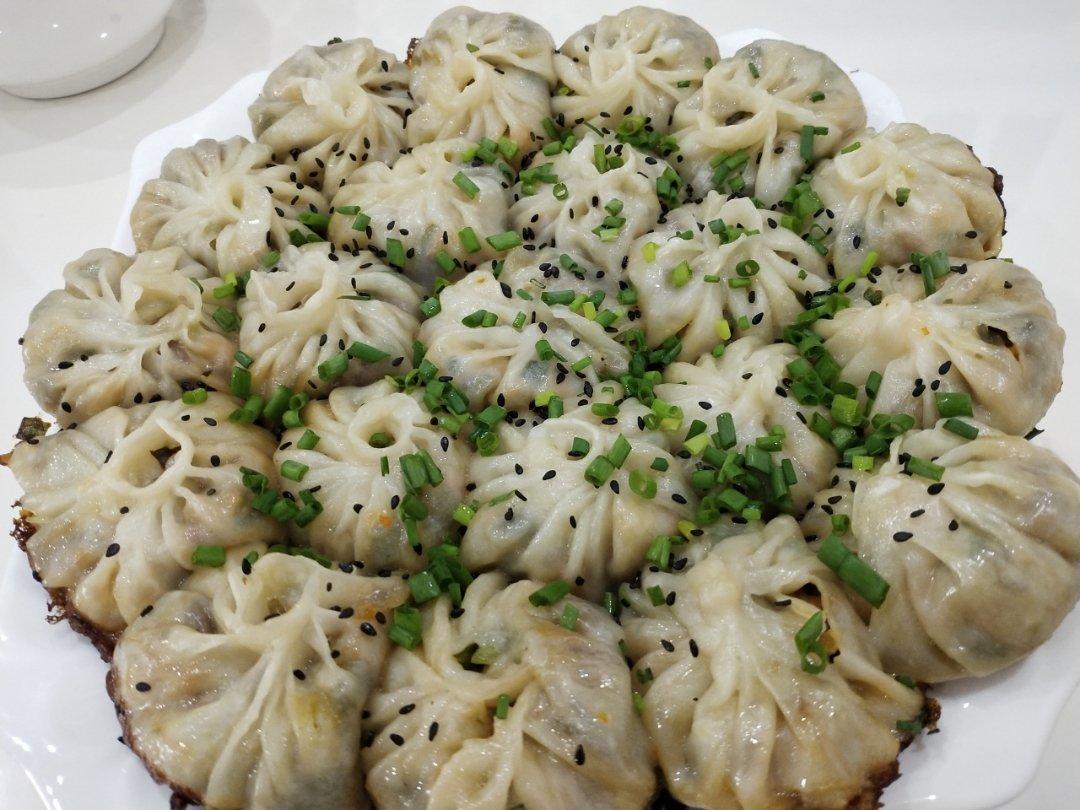 饺子皮版生煎包