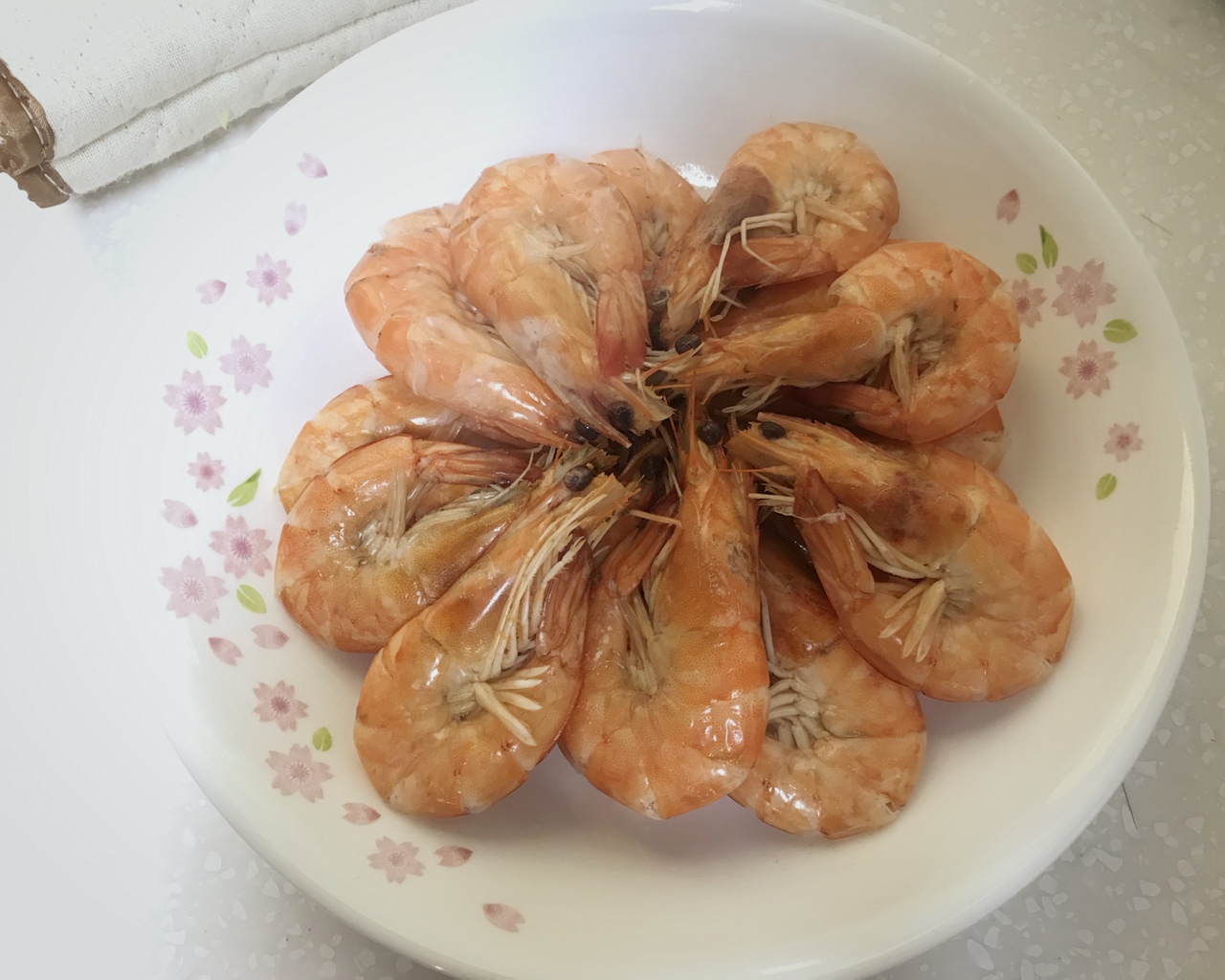 白煮虾（5分钟的美味）的做法