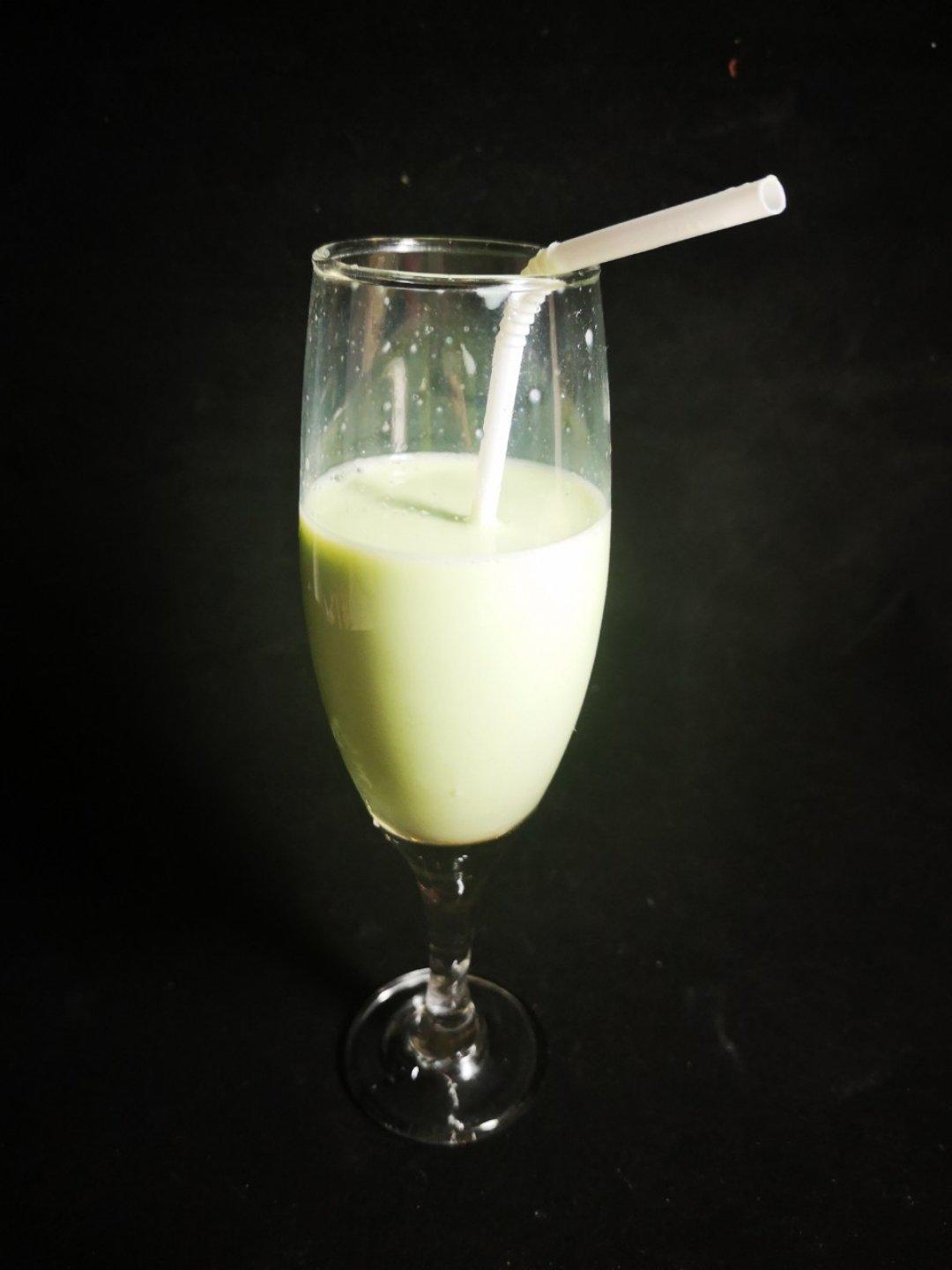 夏日苦瓜牛奶冰饮