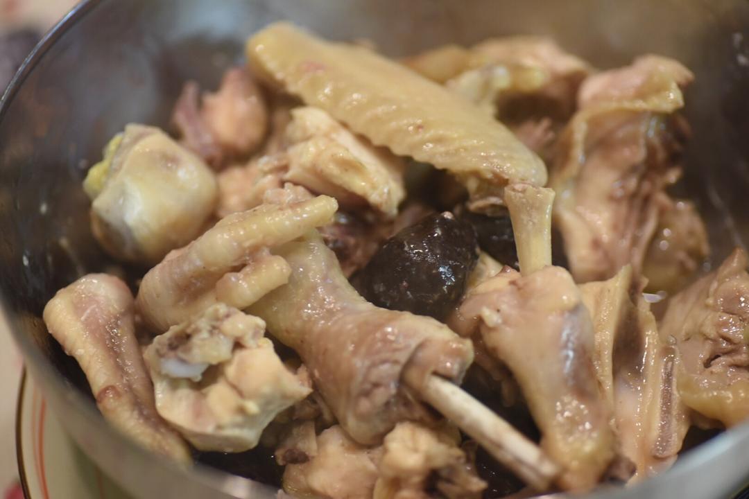 垂垂垂耳兔做的清蒸滑鸡