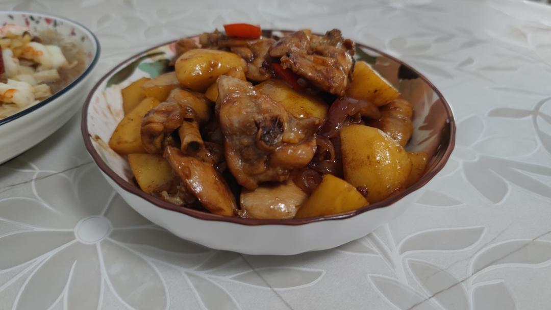 麻辣鲜香无敌下饭小炒鸡腿肉