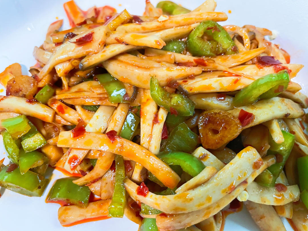 爱熬夜的吃货做的比肉还好吃的素炒杏鲍菇92巨下饭