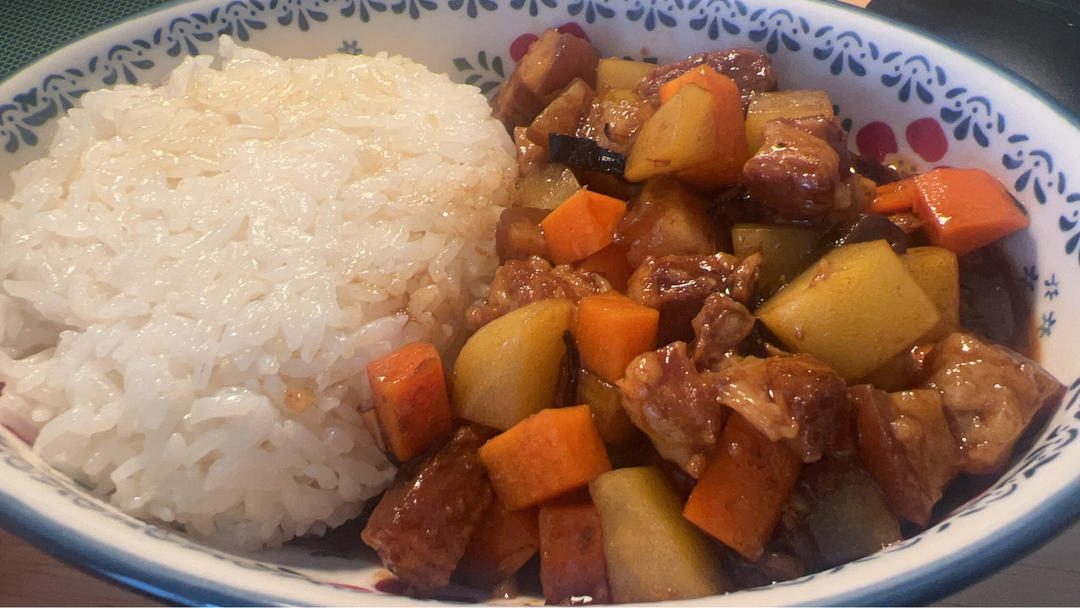 日食记の电饭煲卤肉饭