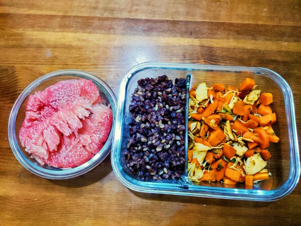 胡萝卜炒鸡胸肉的做法