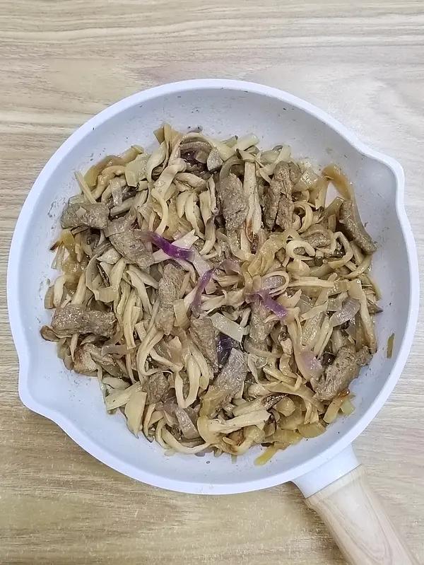 洋葱遇到杏鲍菇