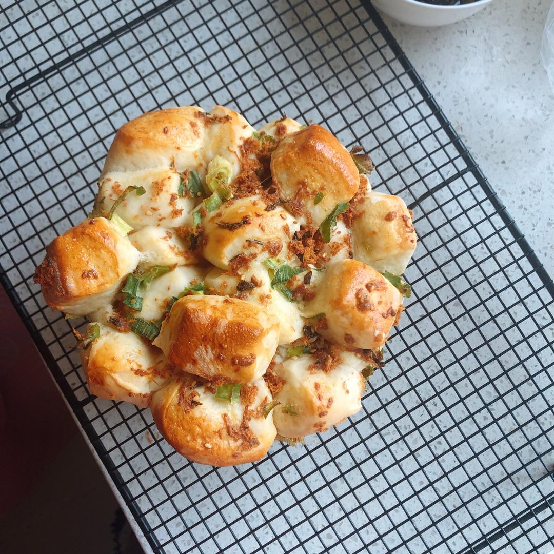 香葱肉松手撕面包