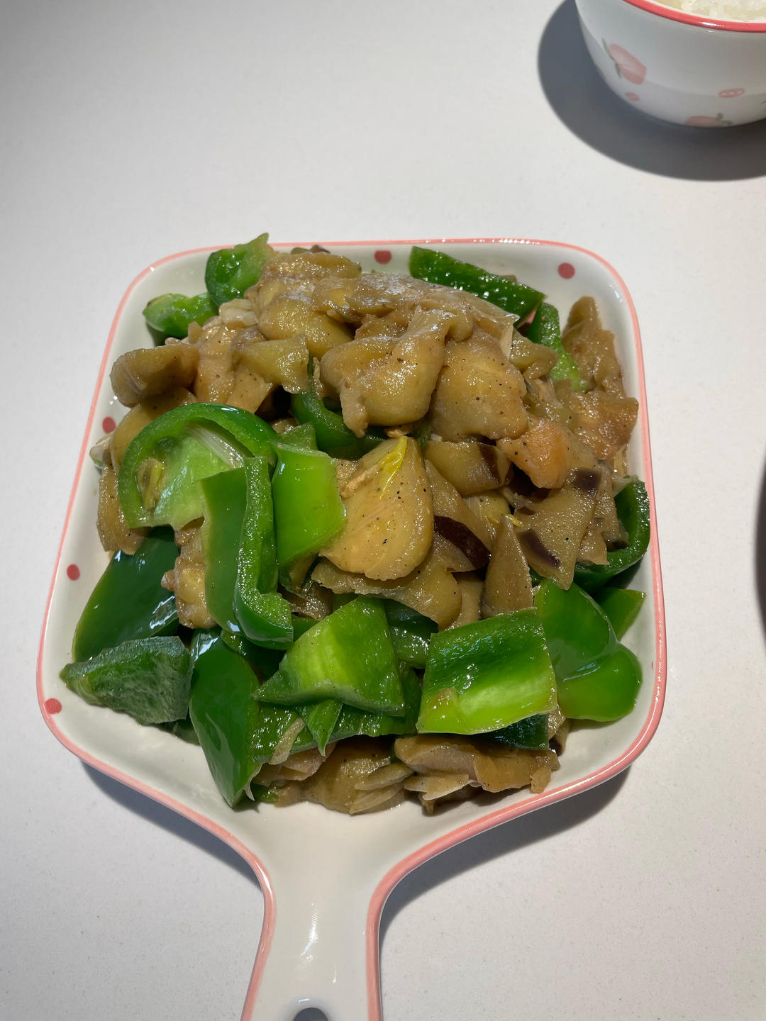 年轻人的素炒茄子的做法