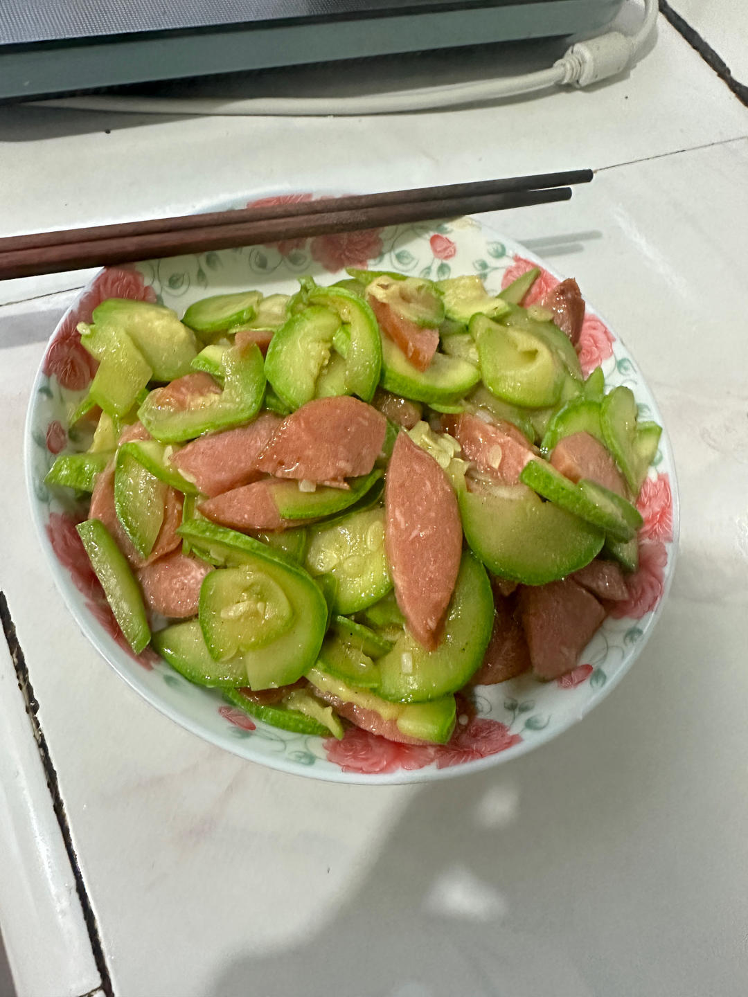 超简单的西葫芦炒火腿肠