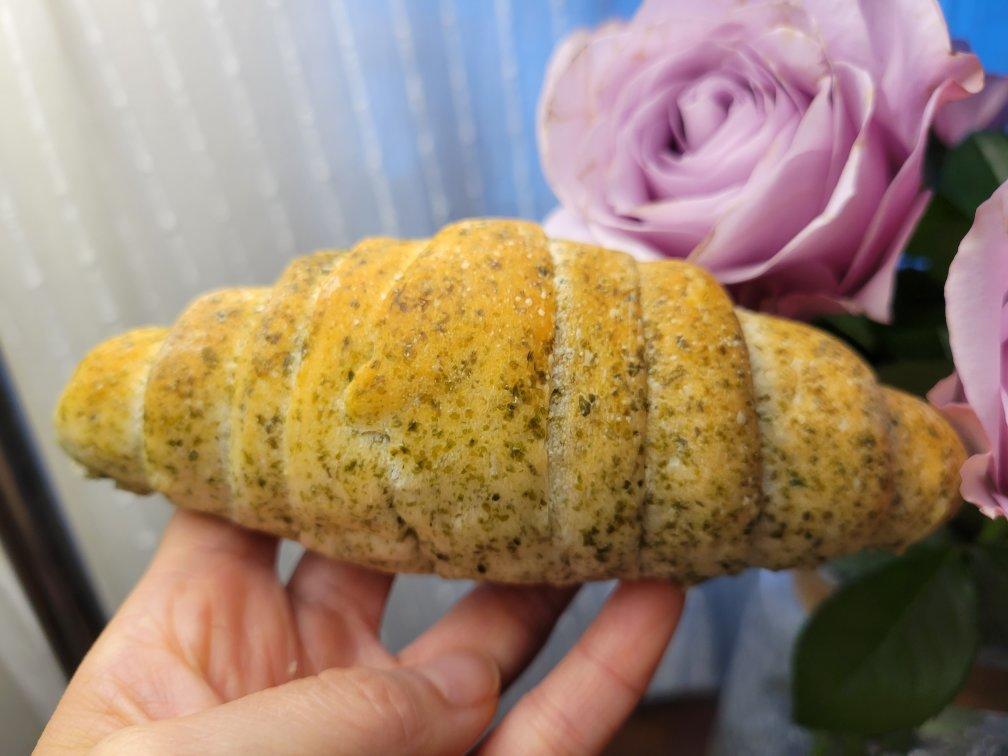 黑芝麻盐面包