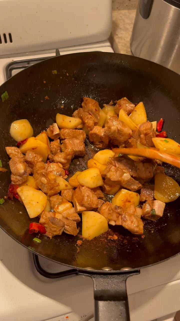 土豆炖排骨