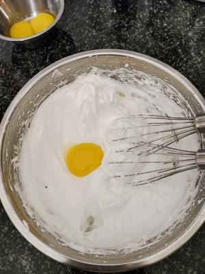 分蛋式海绵蛋糕(六寸)的做法 步骤3