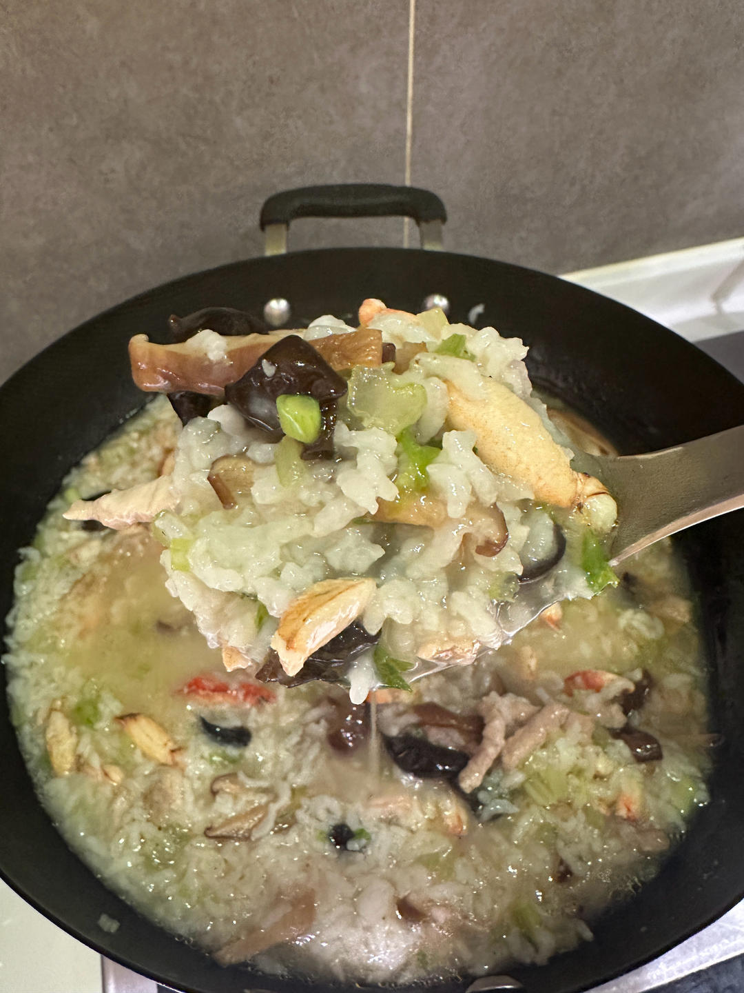 海鲜粥—蟹脚肉粥