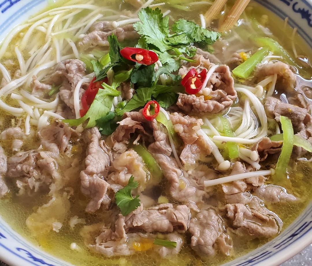 酸汤肥牛