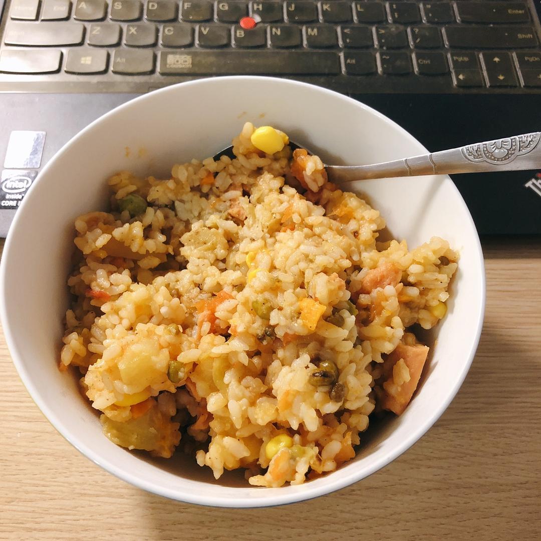 抖音网红一颗番茄饭