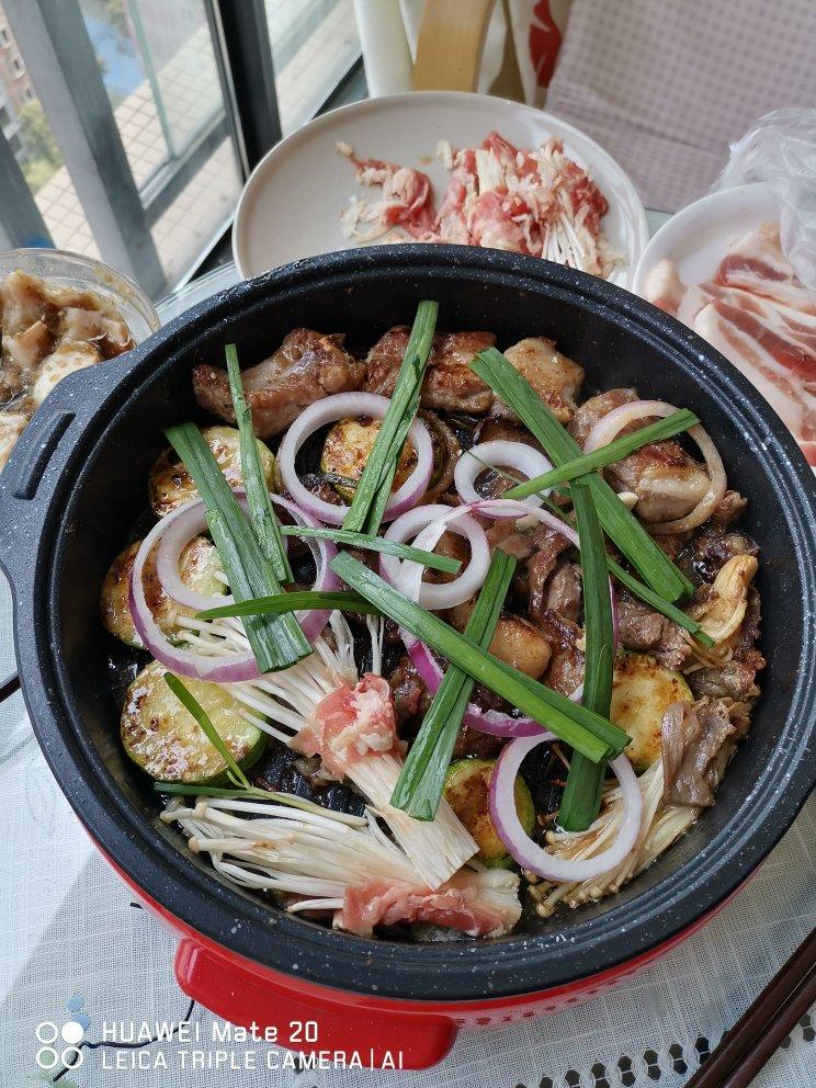 在家吃韩国烤肉