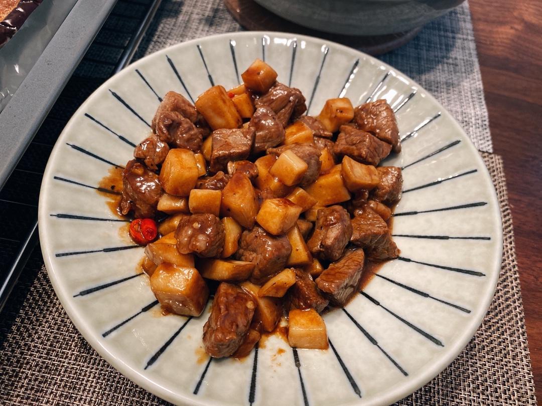 黑椒杏鲍菇牛肉粒