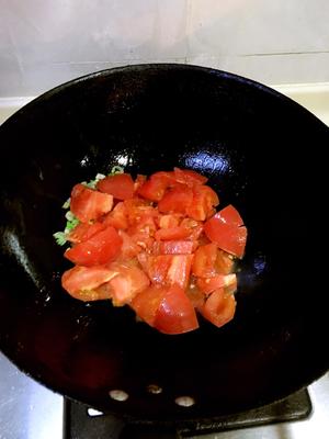 西红柿土豆炒鸡蛋的做法 步骤4
