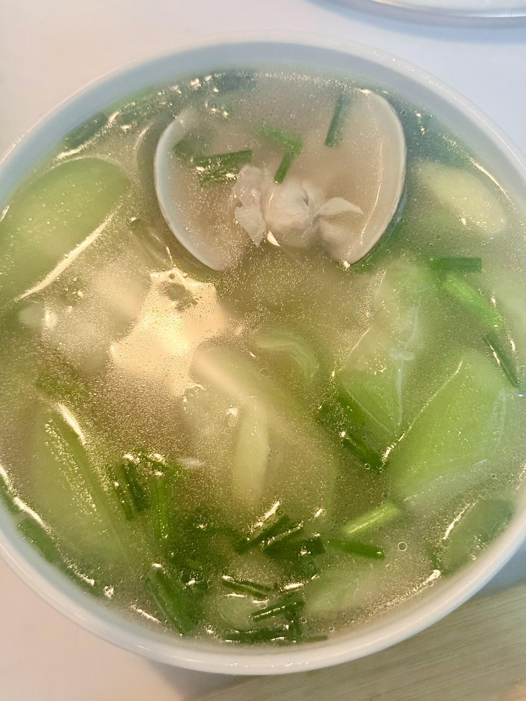 清热解燥•丝瓜蛤蜊汤•减脂友好