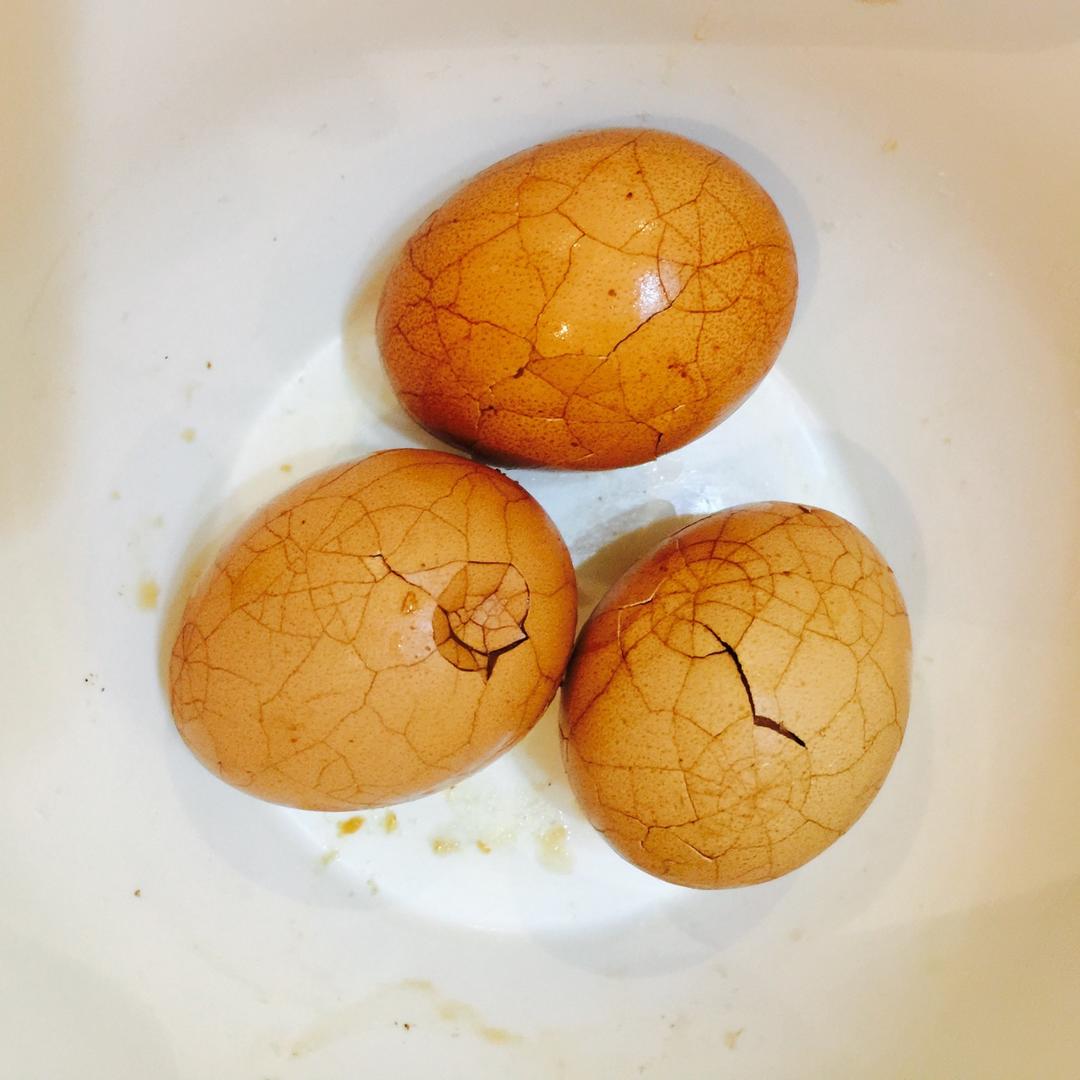 电饭煲煮五香茶叶蛋