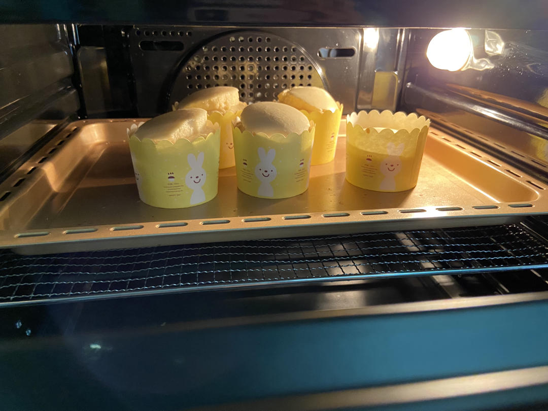 纸杯蛋糕 8寸戚风蛋糕的量