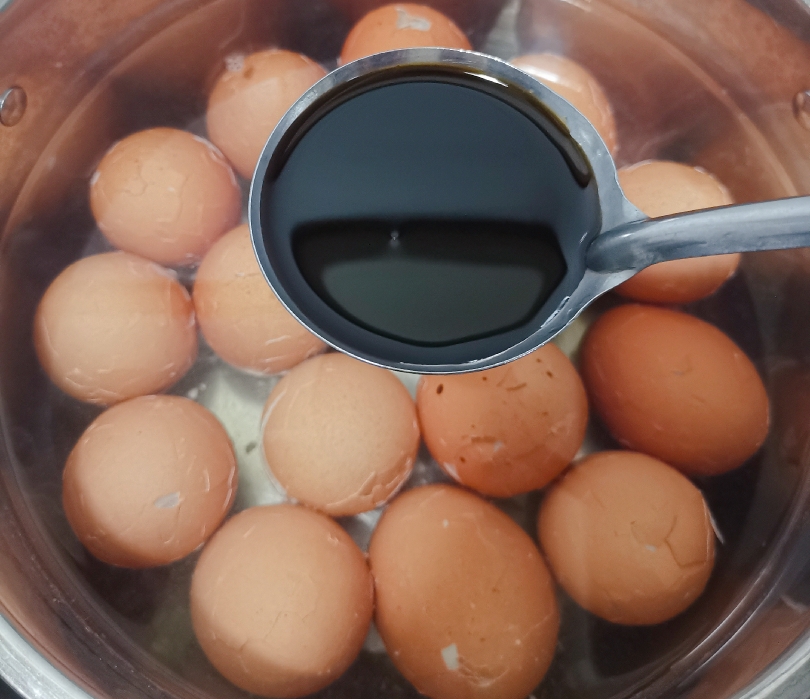 沁香入味茶叶蛋的做法 步骤7