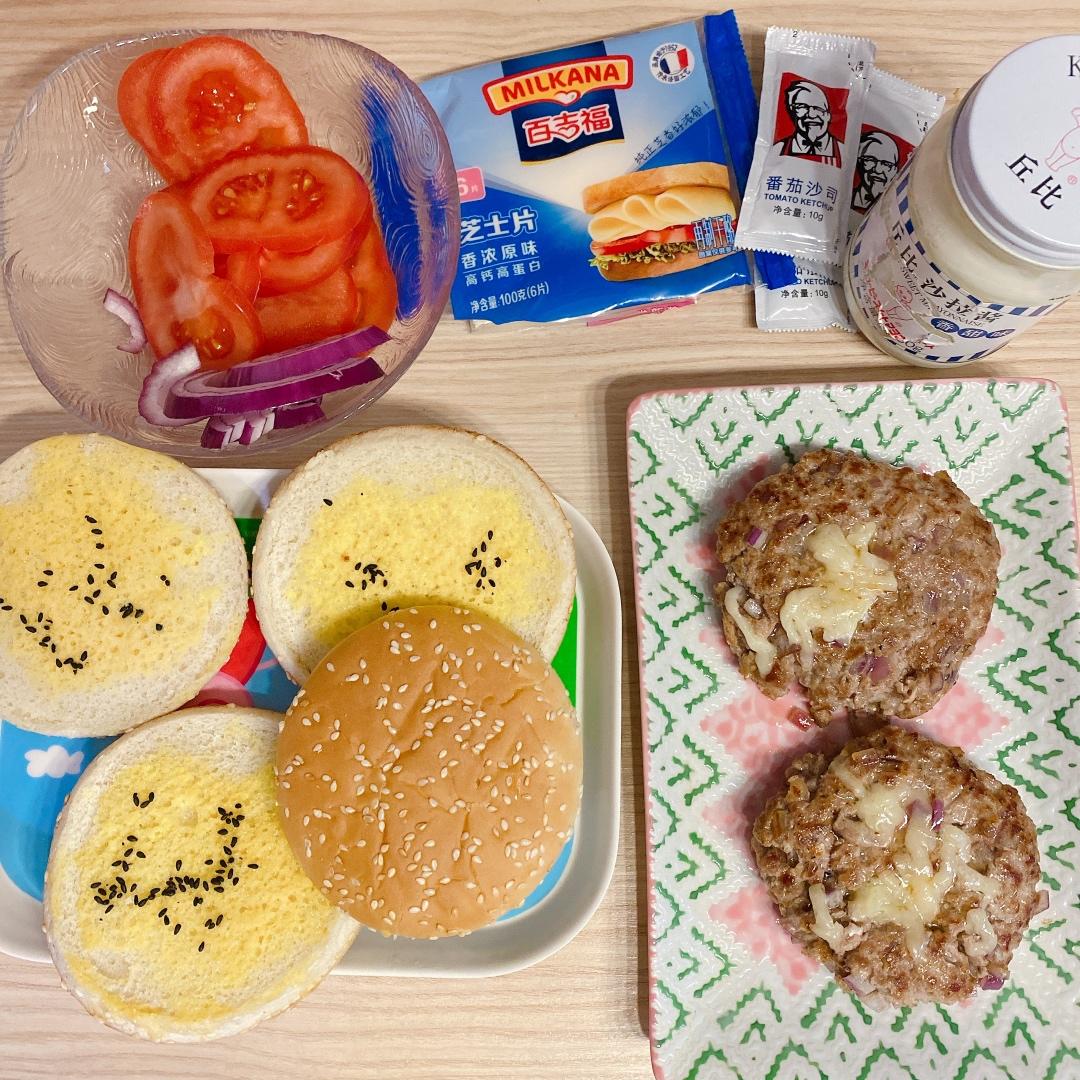 常备餐之好吃多汁的汉堡牛肉饼