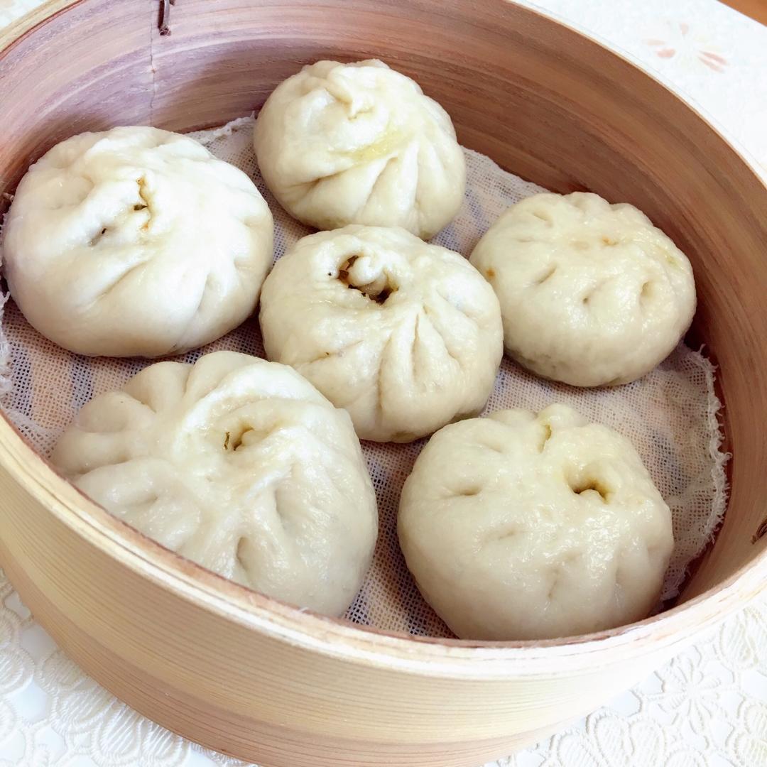 芽菜肉包