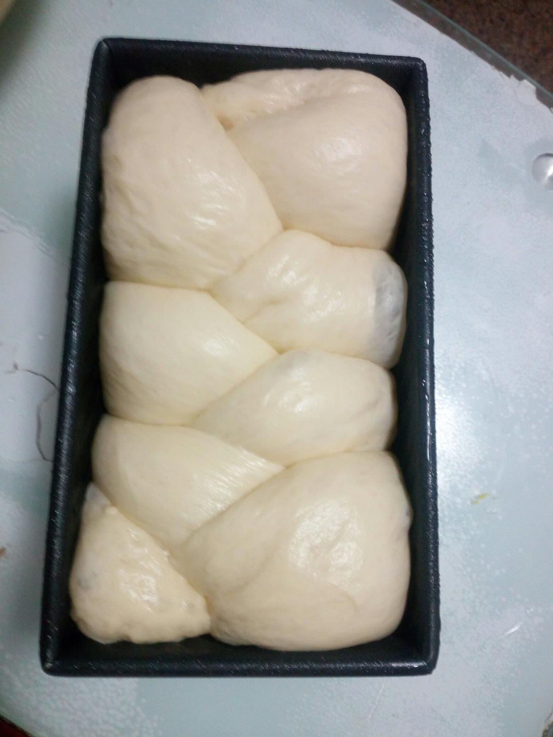 奶油辫子吐司
