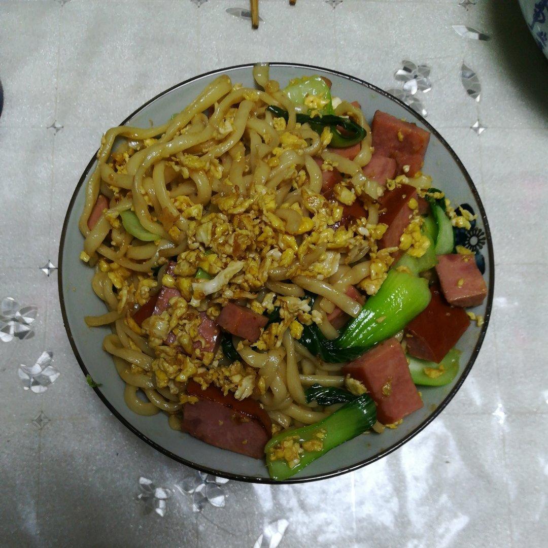 在家做出街头风味的炒面