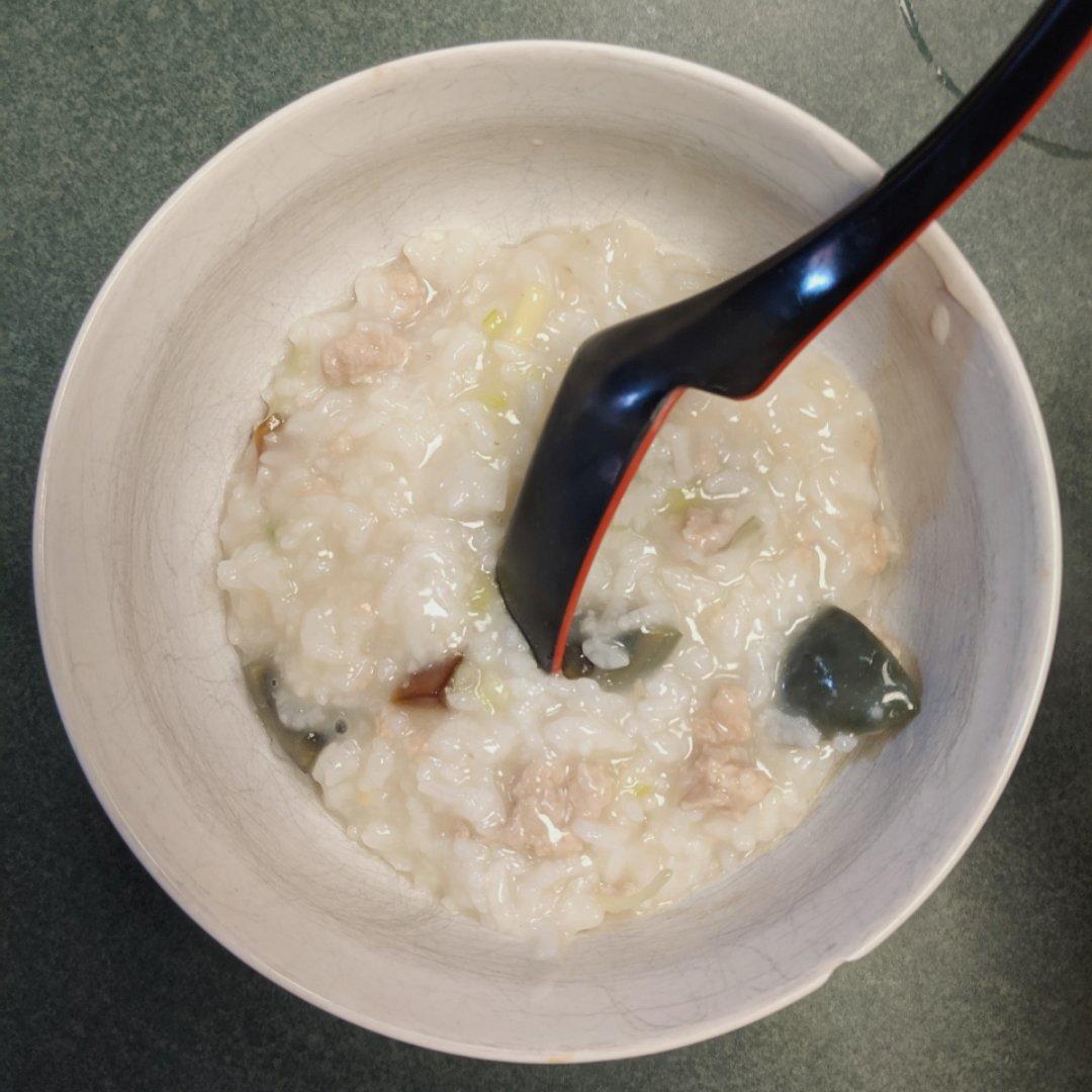 皮蛋瘦肉粥