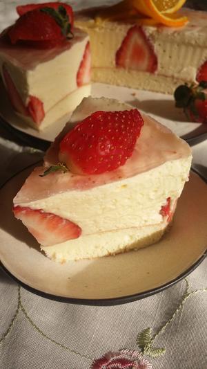 『很萌很软嫩的草莓蛋糕』属于春天的小清新的做法 步骤9
