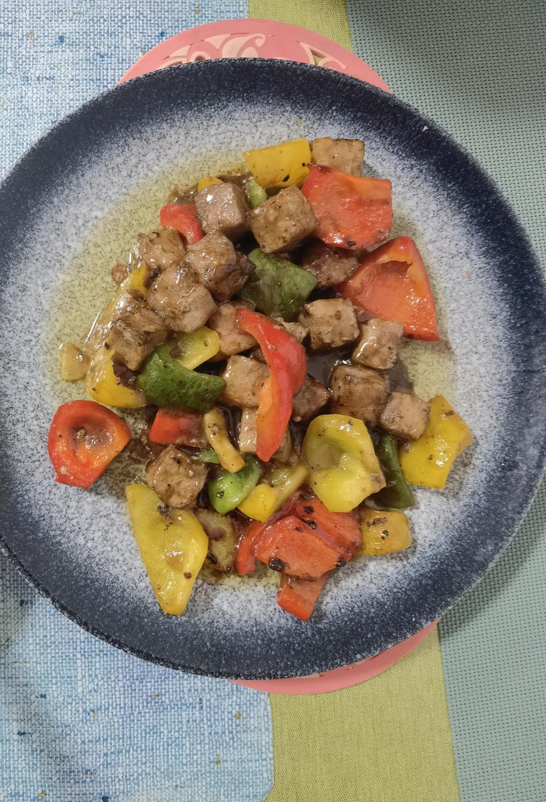 彩椒牛肉粒