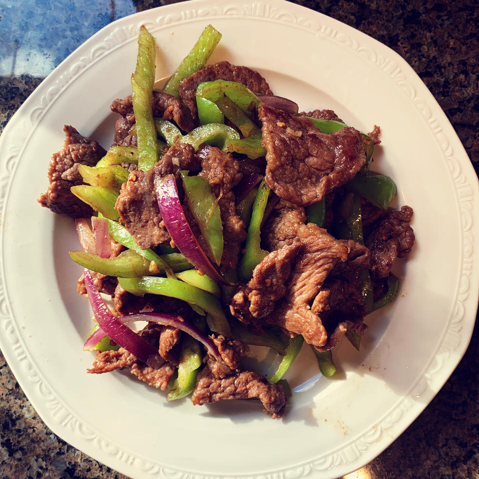 【小高姐】青椒牛肉 如何炒出嫩滑的牛肉