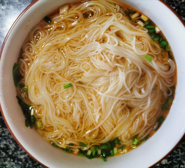 最美不过那碗阳春面